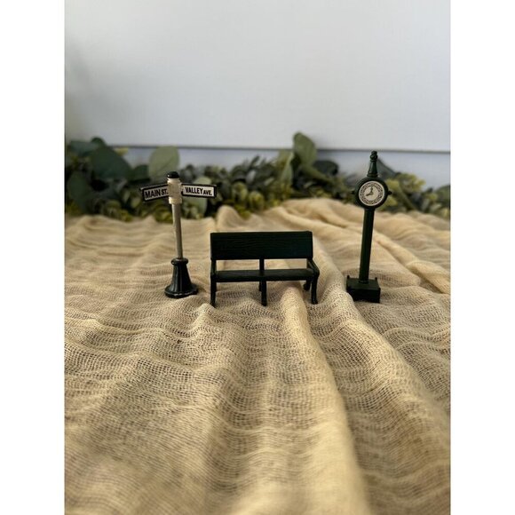 1989 Department 56 Dickens Village Christmas vintage cast iron clock bench sign - Picture 1 of 7